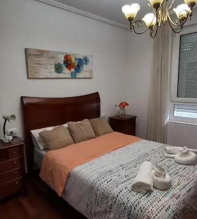 Piso Aurora * Carballino